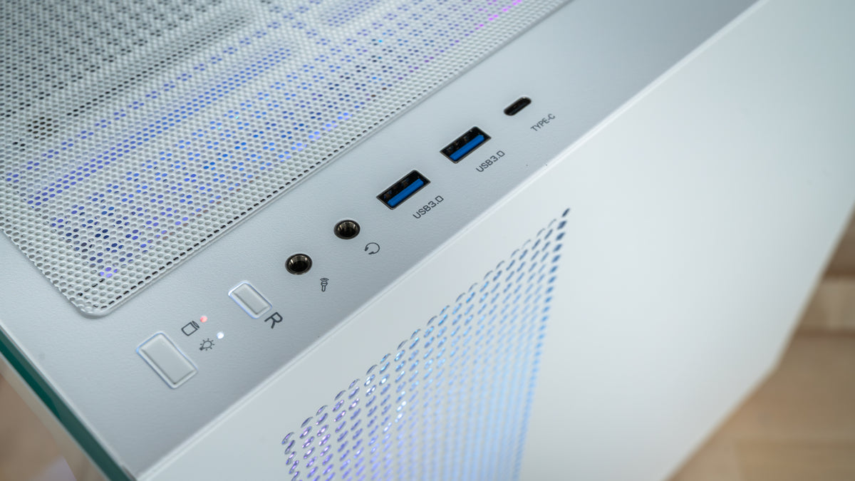 Top I/O panel of the PowerGPU Aurora RTX 5080 gaming PC with USB-C and USB 3.0 ports